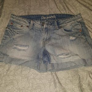 Light washed Jean shorts